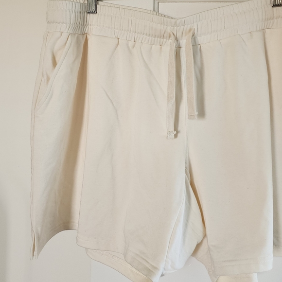 Franc Sweatshorts - Picture 2 of 2